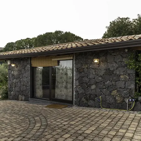 Casetta Delle Rose Sull'Etna Viagrande Exterior photo